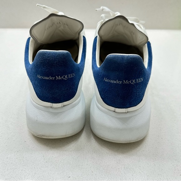 Alexander McQueen Oversized Larry Leather Low-Top Sneakers - Picture 7 of 10